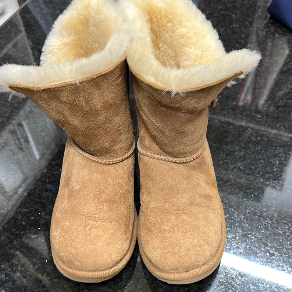 Tan Shearling Lined UGG Boots - Picture 5 of 7